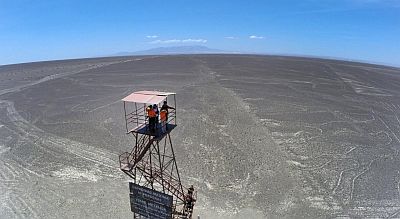 Torre panorámica para observar las líneas de Nazca
