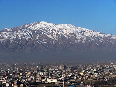 Kabul, montañas en segundo plano