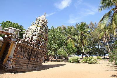 Batticaloa, templo hindú golpeado por el tsunami