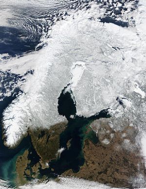 Suecia desde el satélite, nieve en el centro-norte